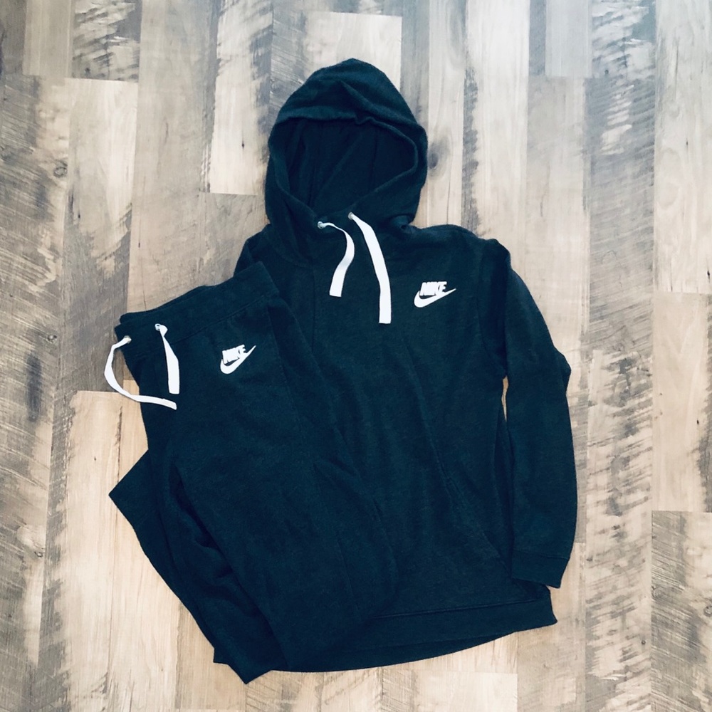 | Nike Sweat Outfit |